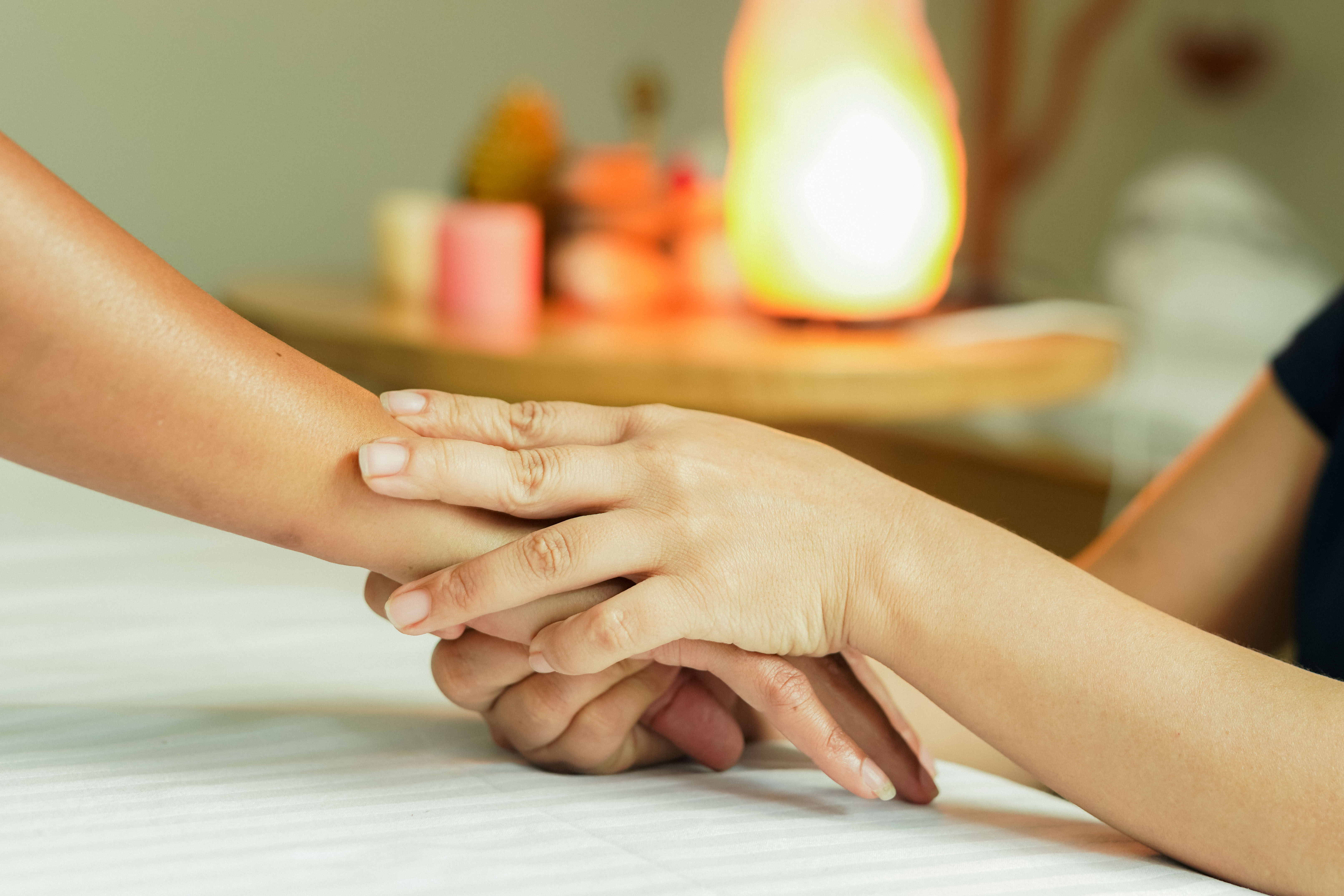 5 Reasons Why You Should Book a Relaxing Massage Therapy at Avata